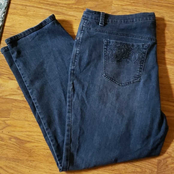 Gloria Vanderbilt Denim - 2/$16 🦄 18W BLING POCKET JEANS